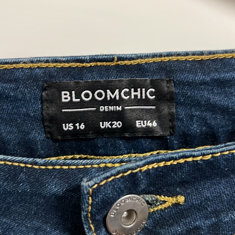 BloomChic Blue Flare Wide Leg Jeans - Picture 8 of 11